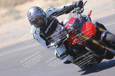 media/Sep-25-2023-Moto Forza (Mon) [[81ffa65e0a]]/B-C Group/Session 3 (Turn 16 Inside)/